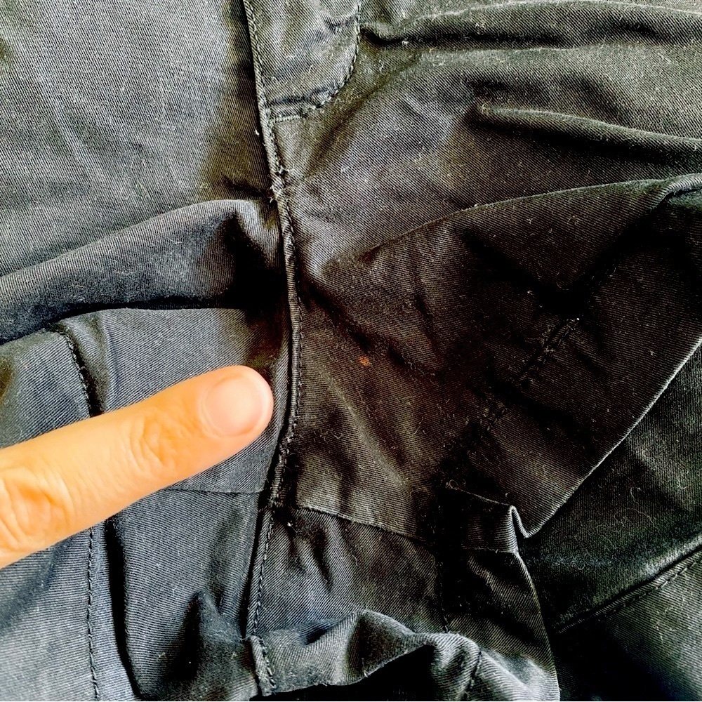 Gap Black Mid Rise 3” Shorts - Picture 5 of 7
